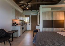 Lighthouse Apartments 5