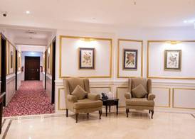 Luxe Avenue Hotel 3