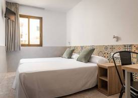 Hostal Baler 5