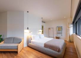 Three House Hotel 2