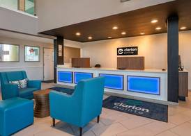 Clarion Pointe Indianapolis Airport 4
