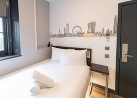 easyHotel Victoria 5