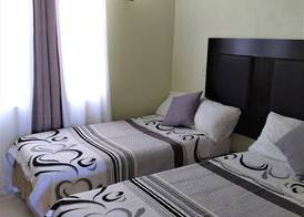 Connie's Comfort Suites 4