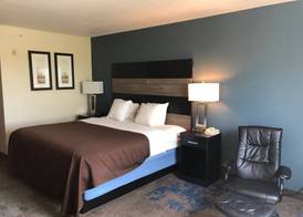 AmericInn by Wyndham Maquoketa 3