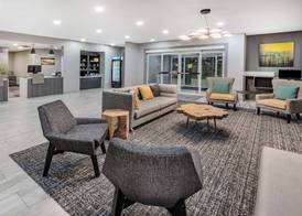 La Quinta Inn & Suites by Wyndham Ardmore 2