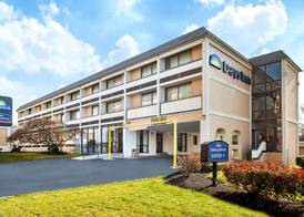 Days Inn by Wyndham College Park 4