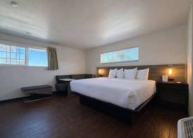 Fisherman's Cove Inn 5