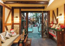 Le Charcoa Hotel 2