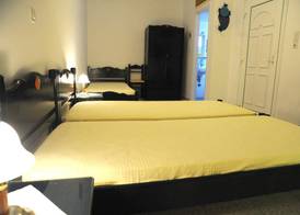 Anna Zisimos rooms 5