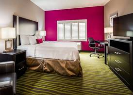 Best Western Plus Dilley Inn & Suites 4