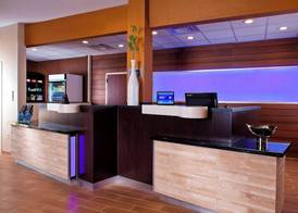 Fairfield Inn & Suites Houston Hobby Airport 2