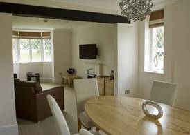 Oakley Hall Hotel 4