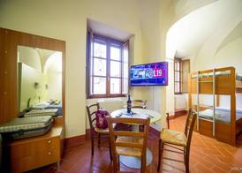 Chiostro Delle Monache Hostel Volterra 4