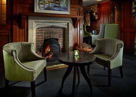Langshott Manor - Luxury Hotel Gatwick 4