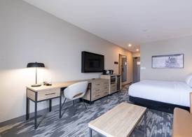 Sandman Signature Dartmouth Hotel & Suites 4
