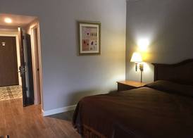 Rodeway Inn Clermont North 5