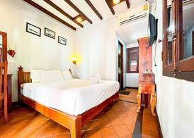 khong kham Hotel 2