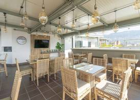 Seven Inn Hotel 2