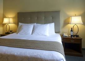 Holland America Dawson City Inn 4
