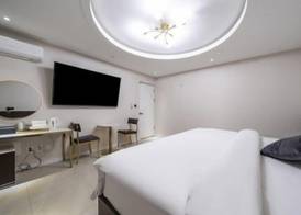 Hotel KNOX 4