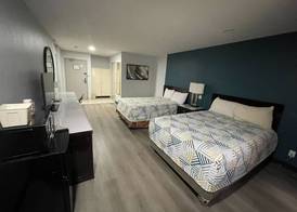 Portside Inn & suites 5