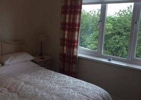 Hillcrest House Bed & Breakfast 5
