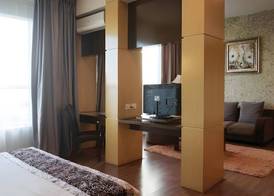 LA Hotel 5