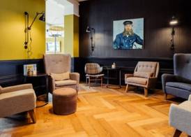 Post-Plaza Hotel & Grand Café 3