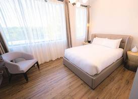 Mount Alverno Luxury Resorts 5