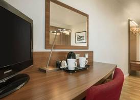 Ramada Encore Newcastle-Gateshead 5