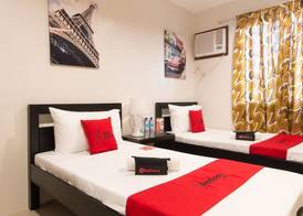 RedDoorz Plus @ Diola Villamonte Bacolod 4