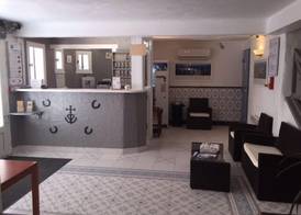 Hotel Les Palmiers En Camargue 3