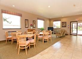 Super 8 by Wyndham Woodburn 2