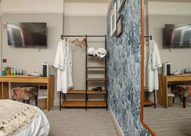 The West Bay Hotel 4