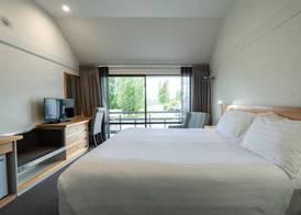 Edgewater Hotel 4