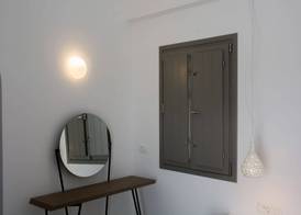 Amphitrite Suites Santorini 4