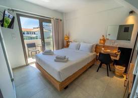 Niso Skiathos 3