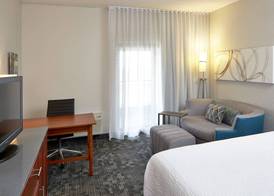 Courtyard by Marriott Bloomington Mall of America 5