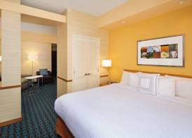 Fairfield Inn & Suites by Marriott San Antonio Airport/North Star Mall 5