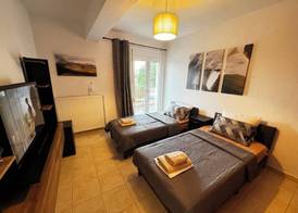 Skiathos Center Stylish 2 Bd w Balcony 3