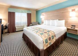 Red Lion Inn & Suites Houston IAH Airport 4