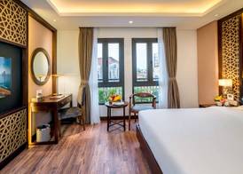 Conifer Grand Hotel 5