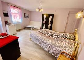 Reims Sherpa Guest House 5