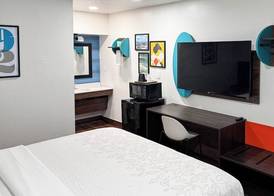 Motel 6 Classic Galveston, TX Beach-Seawall 5