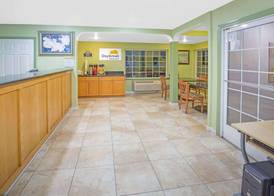 Days Inn by Wyndham Oroville 2