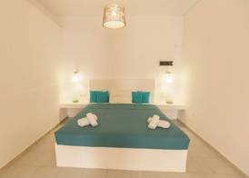 Blue Island Hotel 3