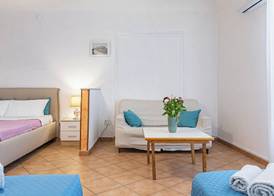 Guesthost - Piazza Pretoria Roomy Flat With Balconies X8 4