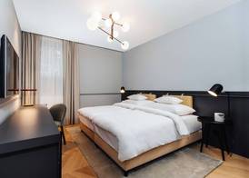 Alice Hotel 2