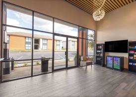Ramada by Wyndham Studio Suites Dothan 4