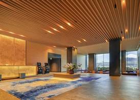 HOTEL CLAD 5